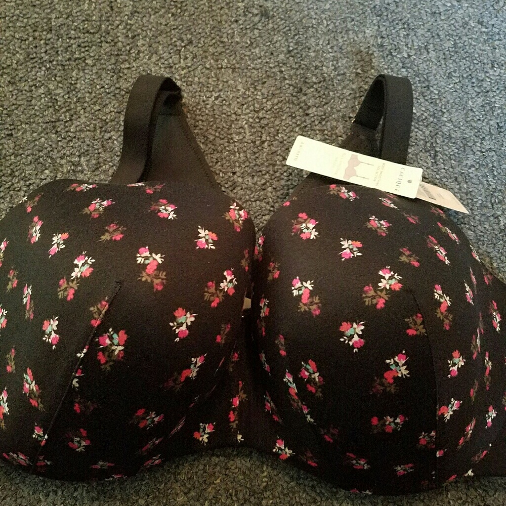 Plus size back smoother bra 44D